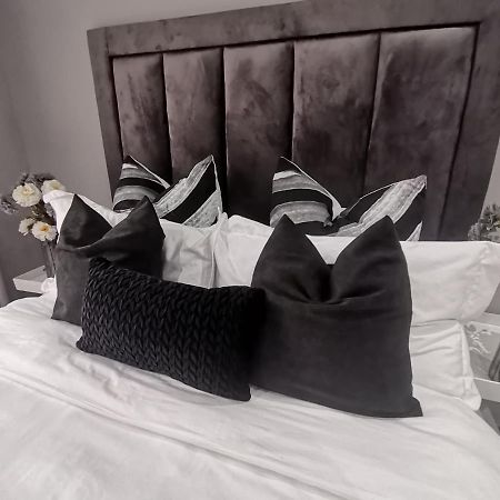 The Calm Corner Apartment Pinetown Bagian luar foto