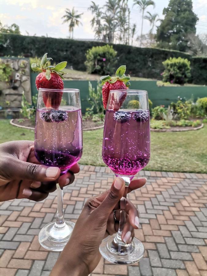 The Calm Corner Apartment Pinetown Bagian luar foto