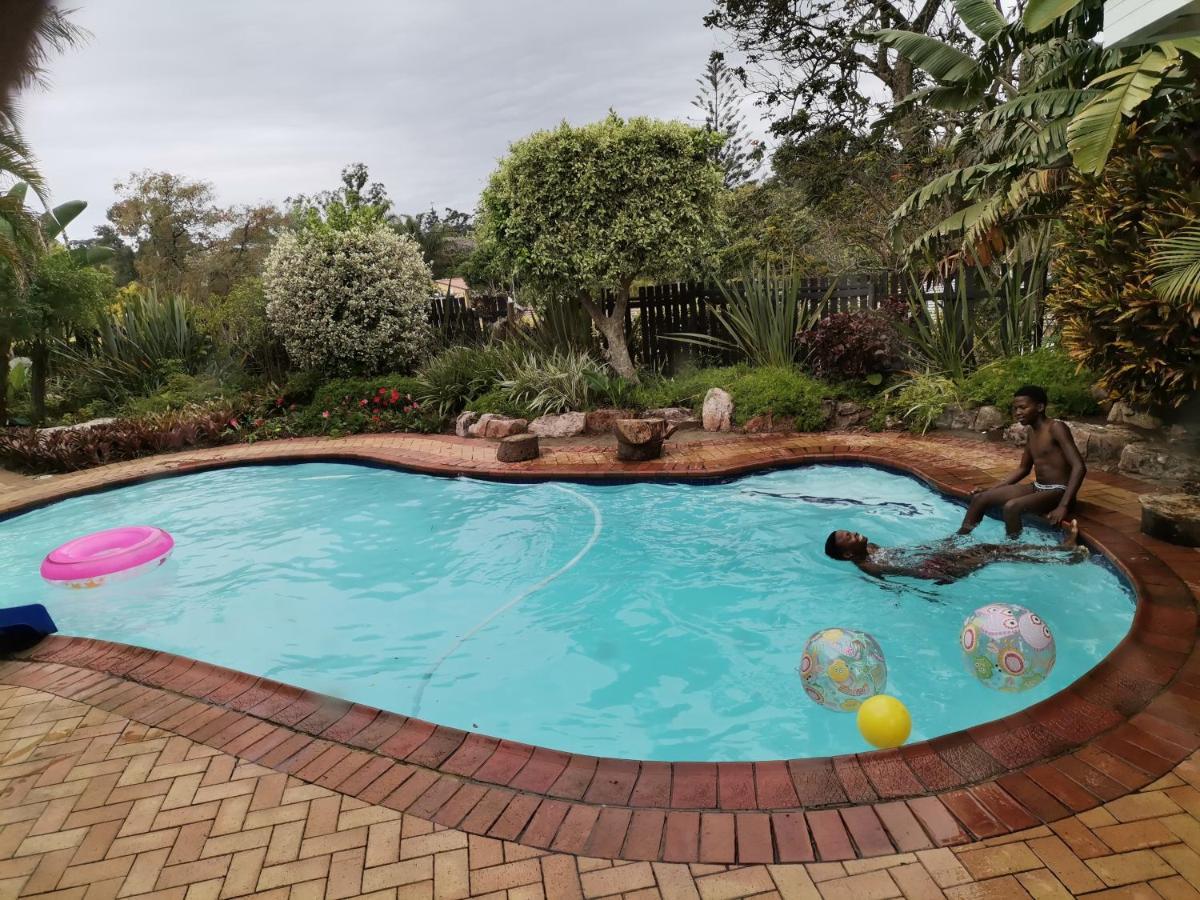 The Calm Corner Apartment Pinetown Bagian luar foto