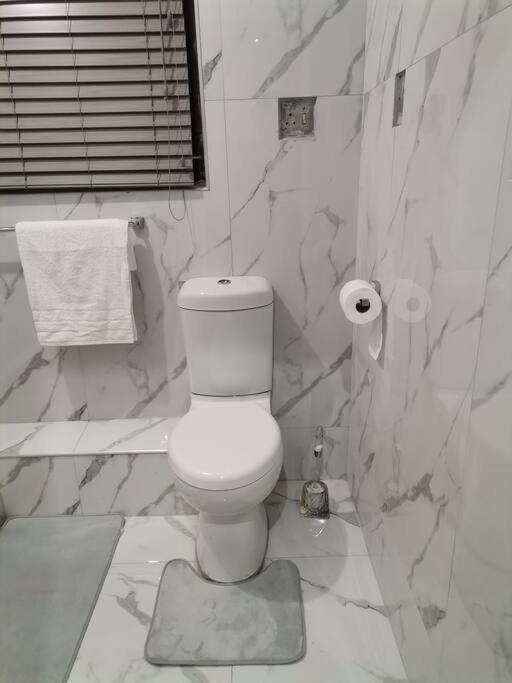 The Calm Corner Apartment Pinetown Bagian luar foto
