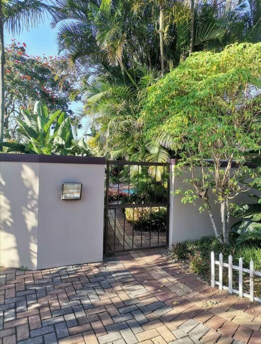 The Calm Corner Apartment Pinetown Bagian luar foto