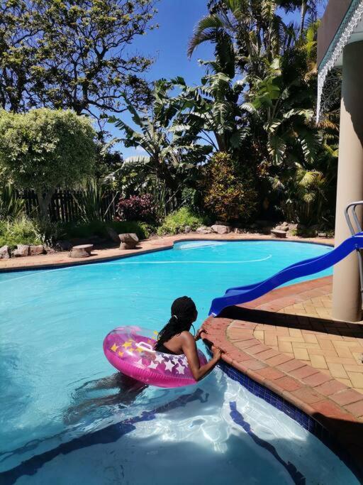 The Calm Corner Apartment Pinetown Bagian luar foto